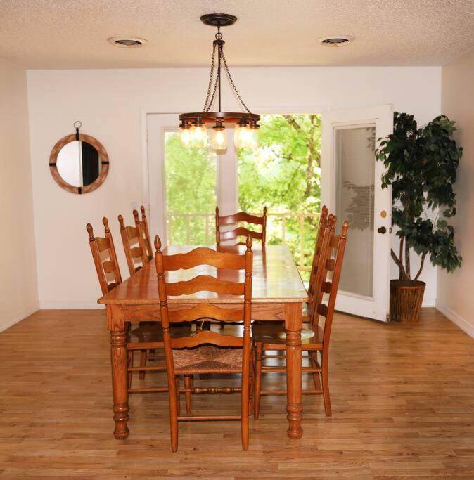 3 Bedroom Vacation Home Next To Silver Dollar City Бренсън Екстериор снимка