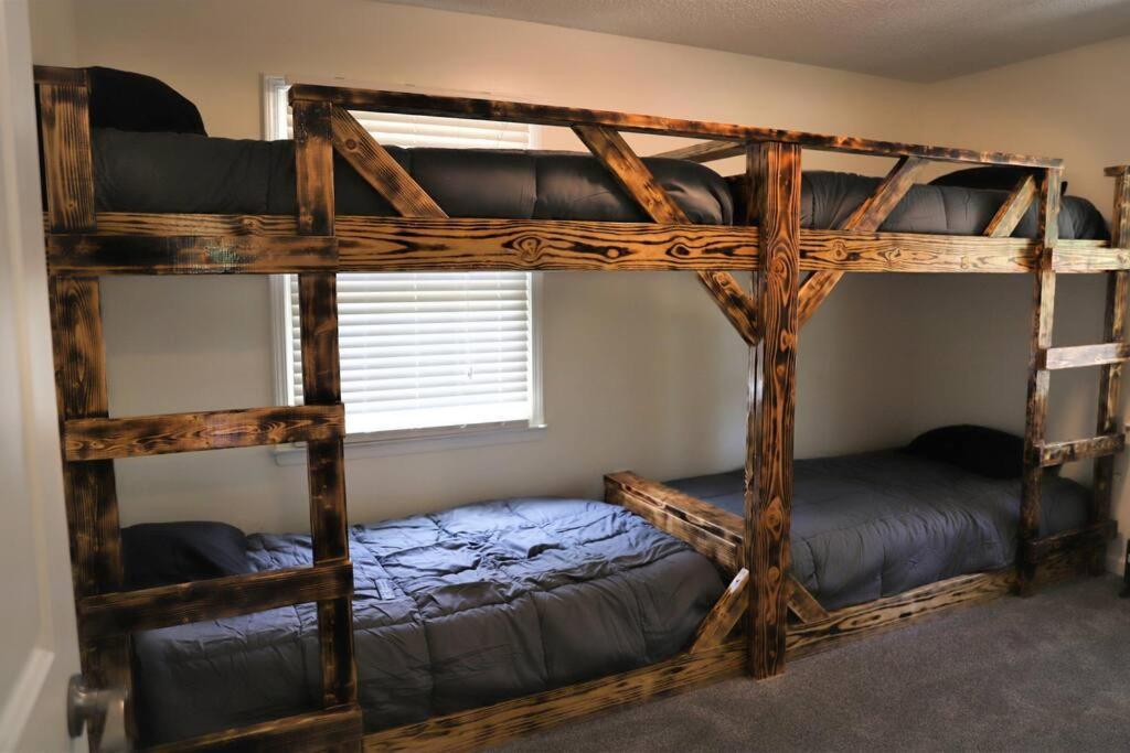 3 Bedroom Vacation Home Next To Silver Dollar City Бренсън Екстериор снимка