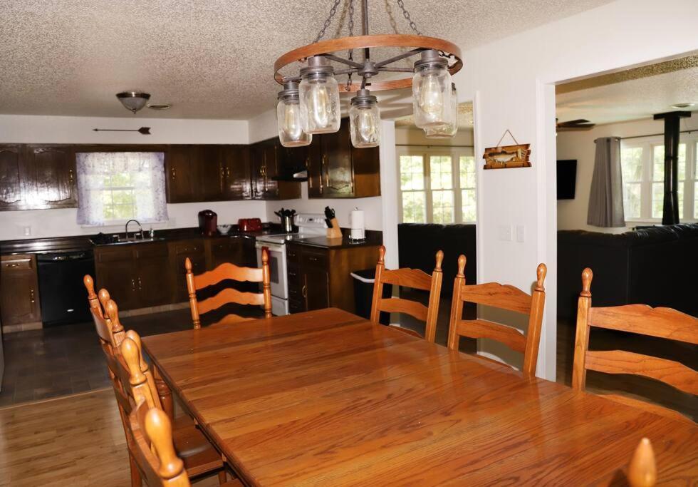 3 Bedroom Vacation Home Next To Silver Dollar City Бренсън Екстериор снимка